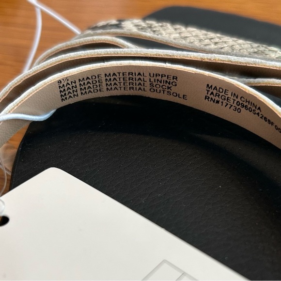 NEW Target a new day Joan Strappy Open Toe Sandal Women’s SZ 9.5 Gray Reptile - Picture 7 of 8